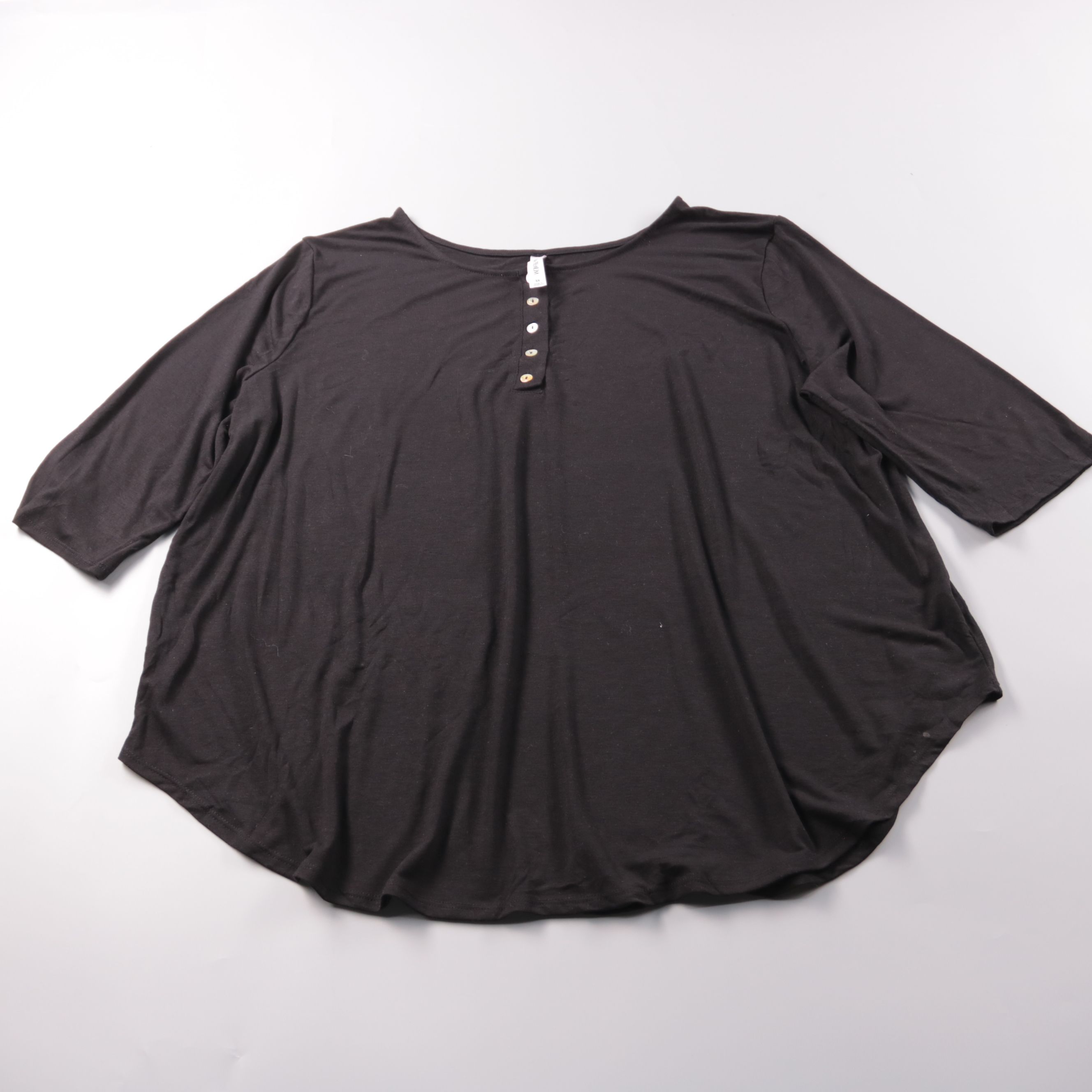 футболка Zenana Premium