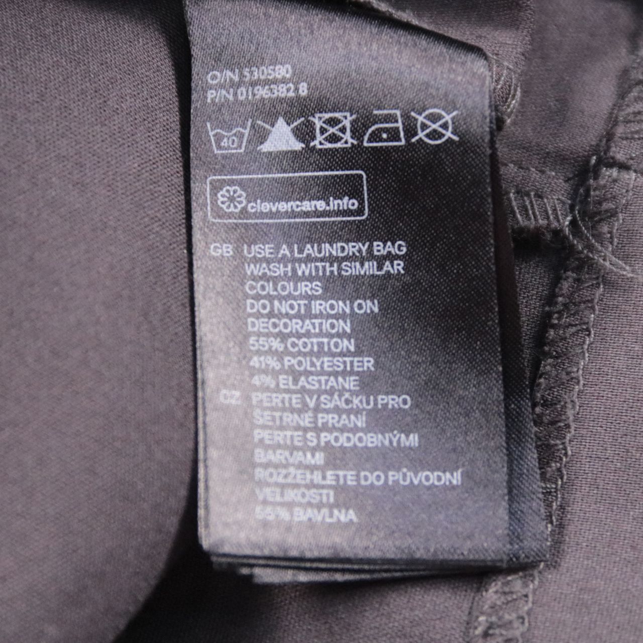 платье не указано