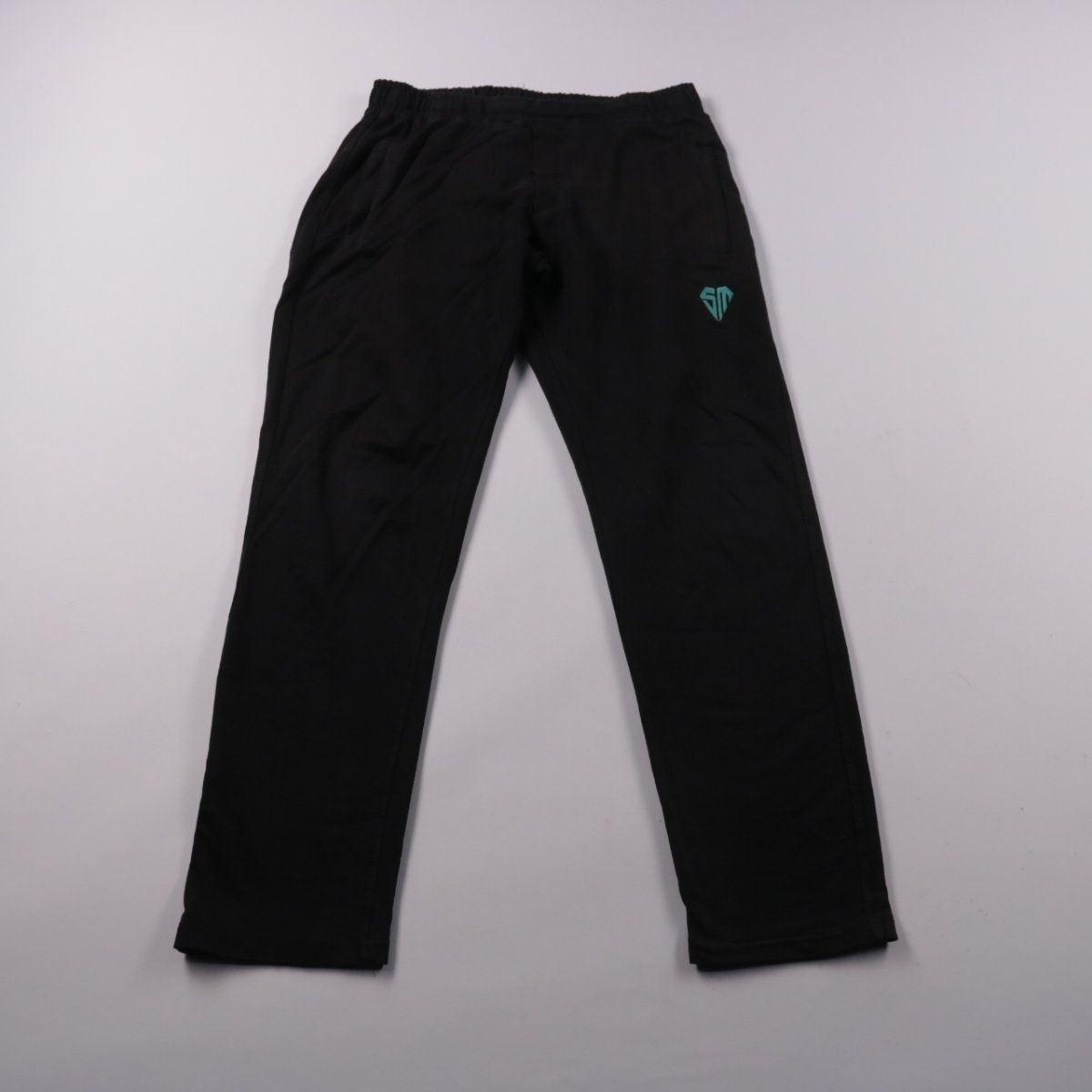 брюки не указано