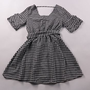 платье Prettylittlething