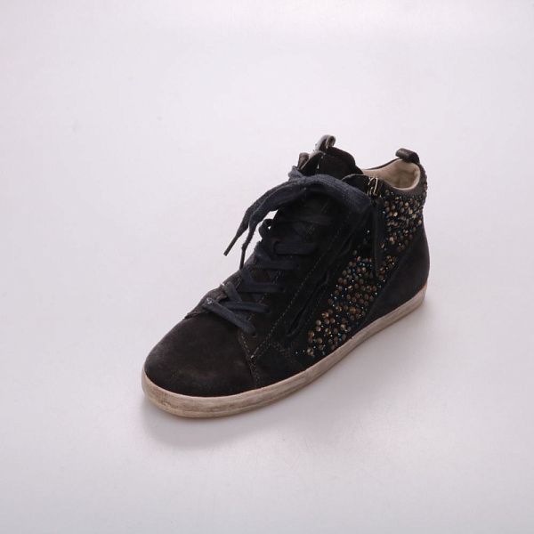 Кроссовки и кеды