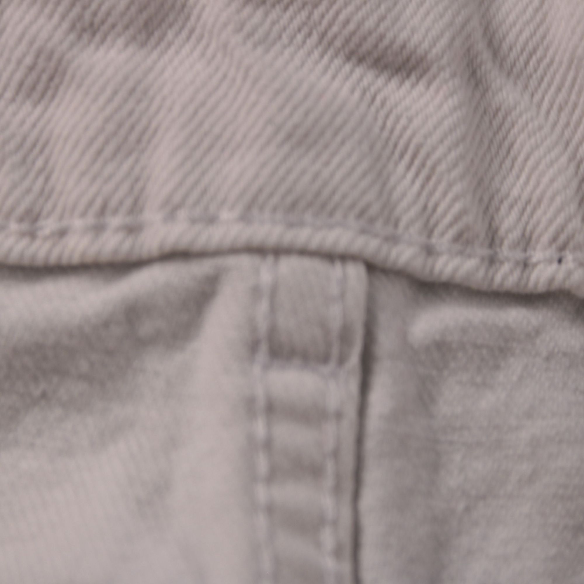 шорты не указано