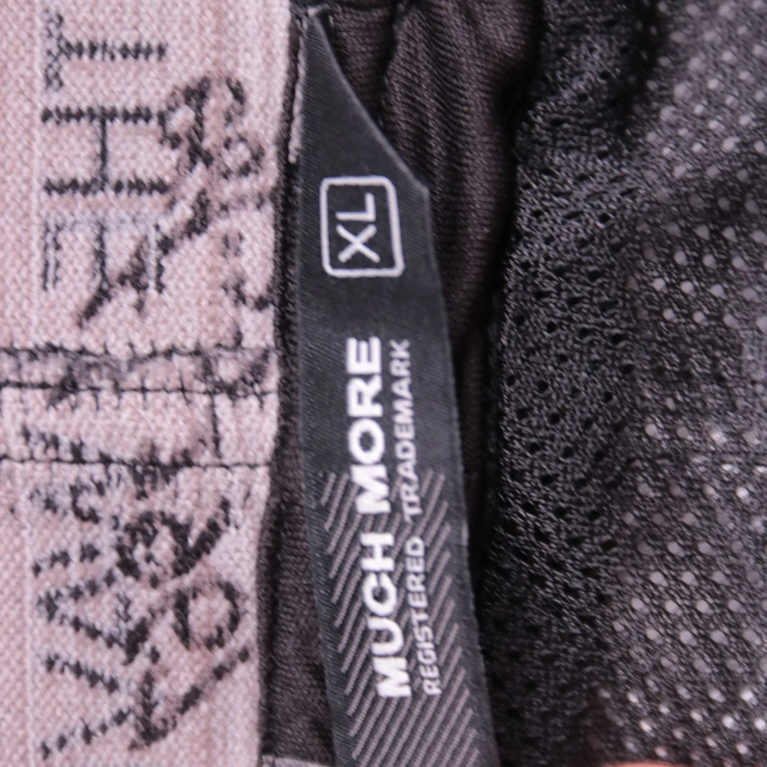 шорты Much More
