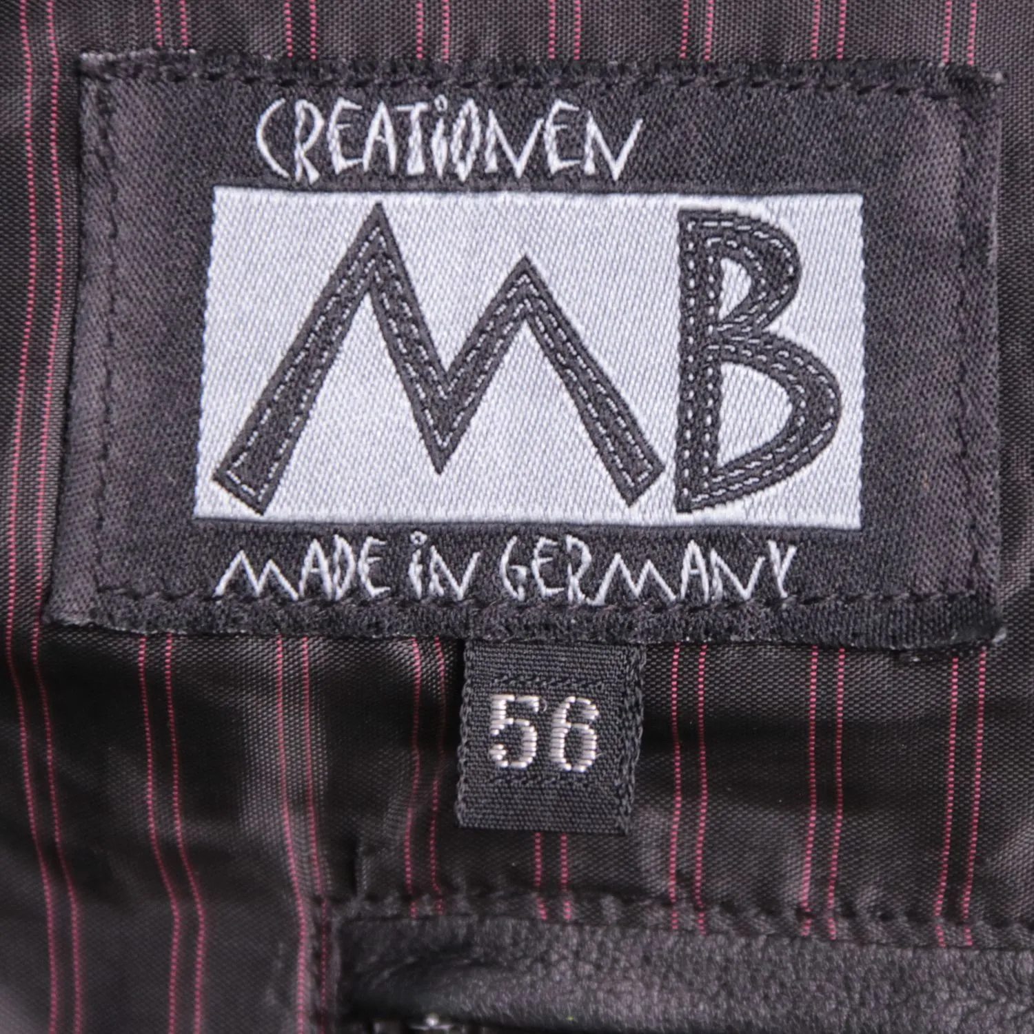 Чёрный кожаный жилет Creation MB на пуговицах, размер 56 (XXL)