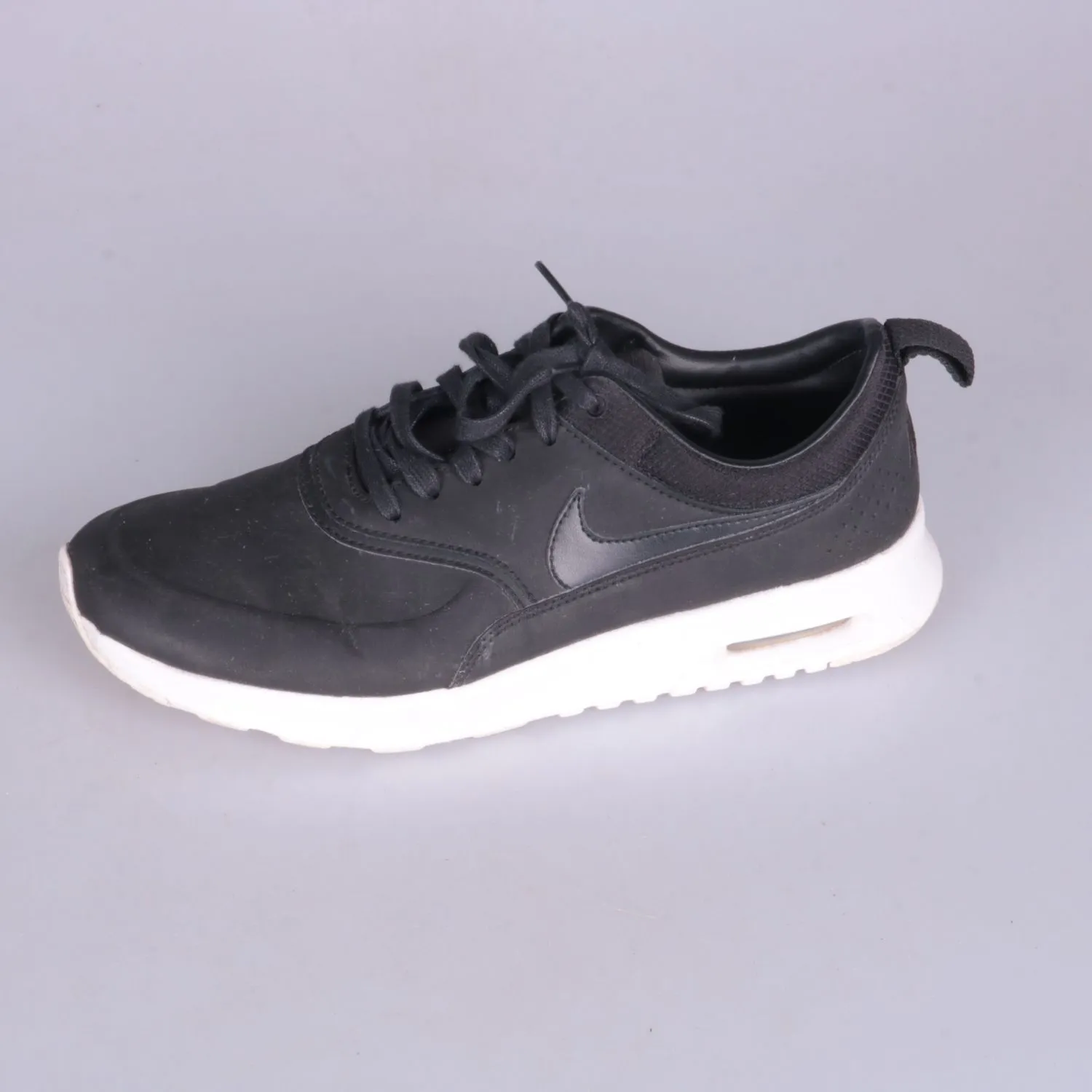 кроссовки Nike