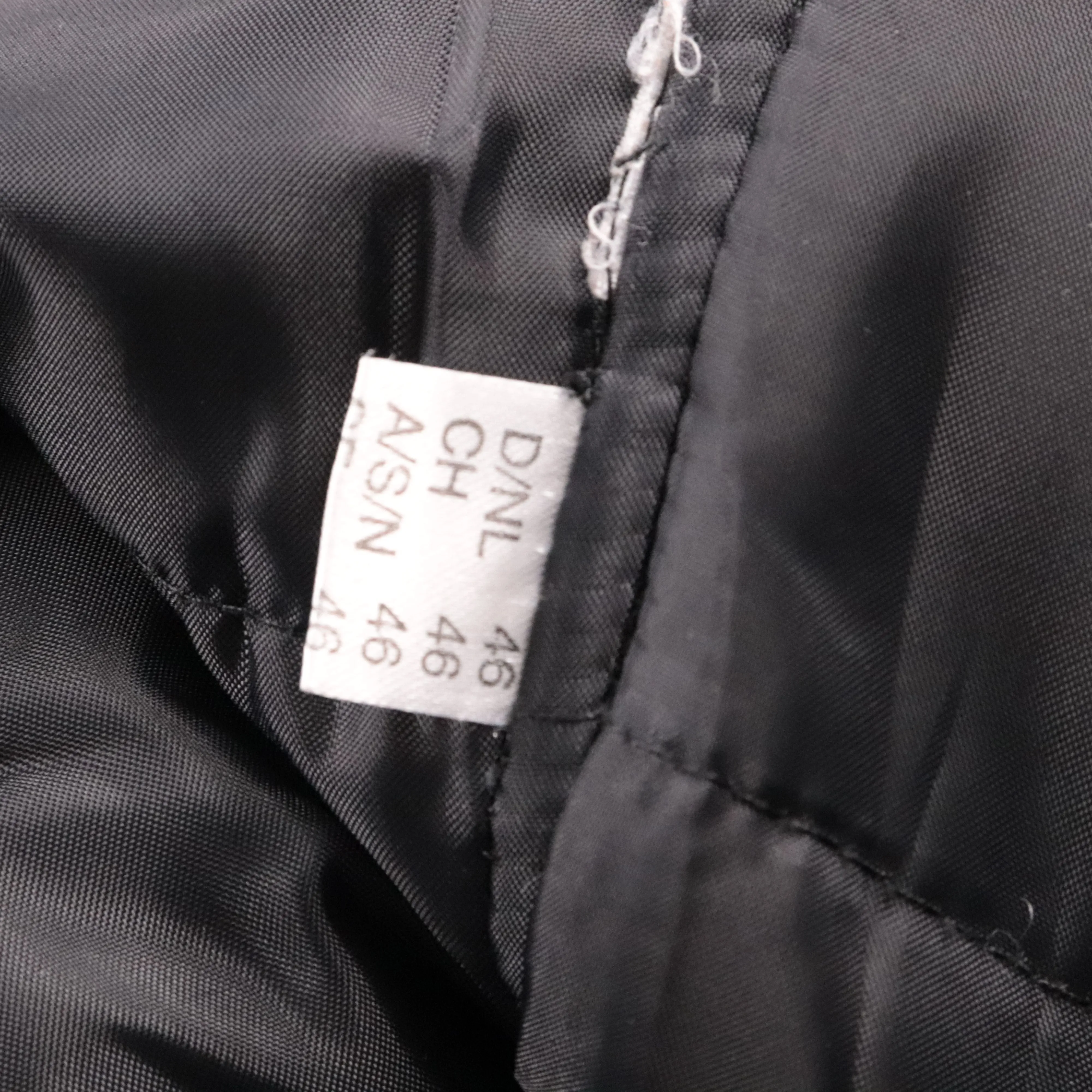 24112791-b